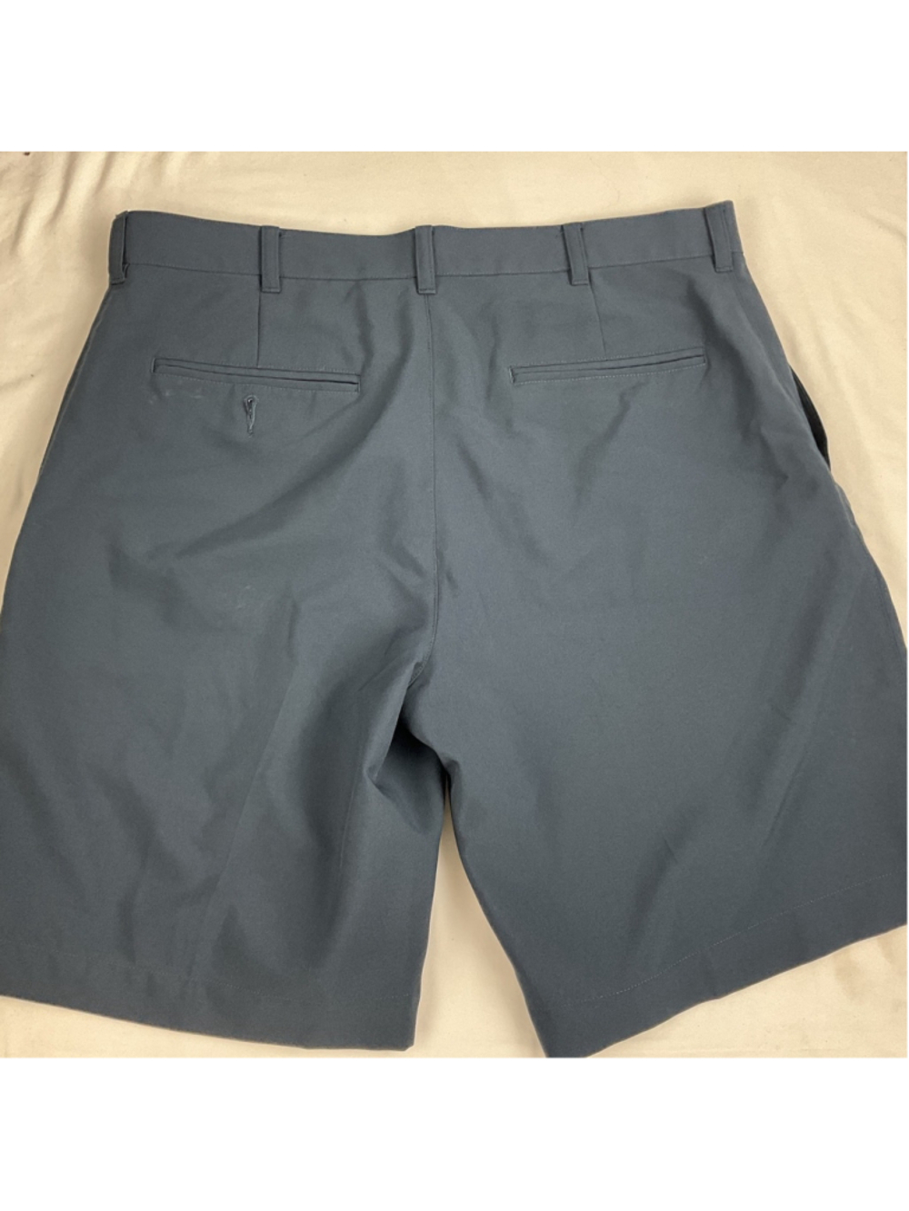 Men’s PGA Tour Golf Shorts Size 34 Navy Blue - Picture 4 of 6